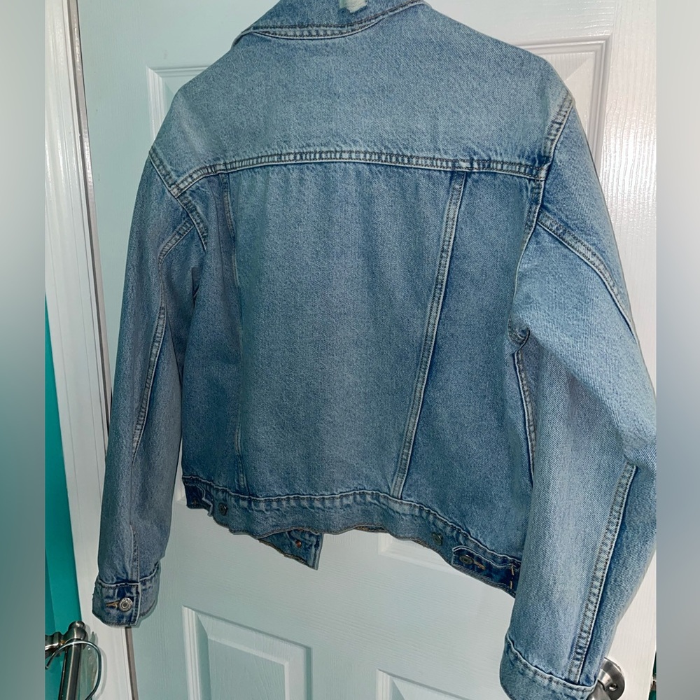Old Navy Destroyed Denim Jacket - Picture 6 of 6